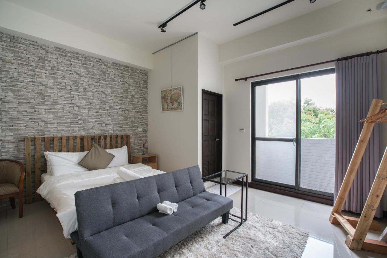 黑琵軼棧湖濱旅宿 K&B Happy Hostel Tainan Buitenkant foto