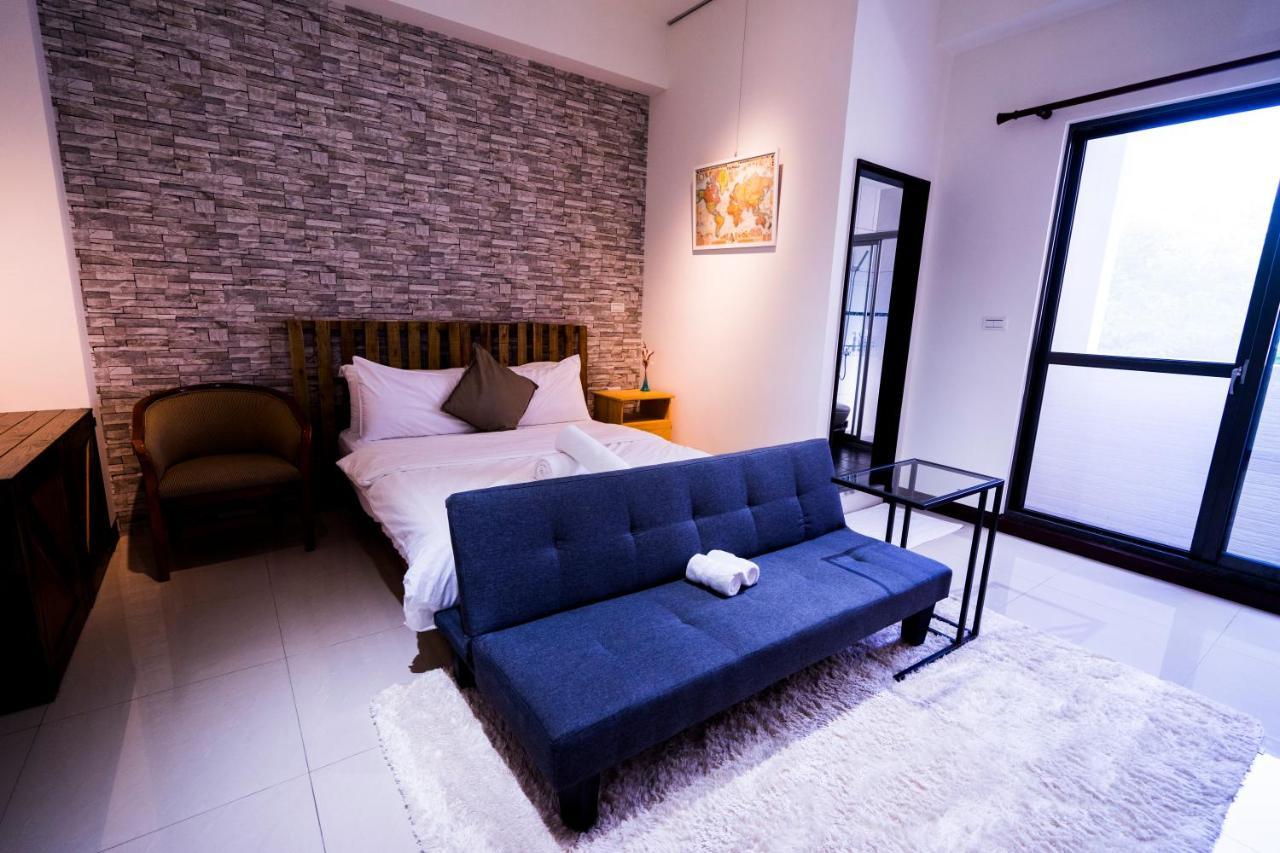 黑琵軼棧湖濱旅宿 K&B Happy Hostel Tainan Buitenkant foto