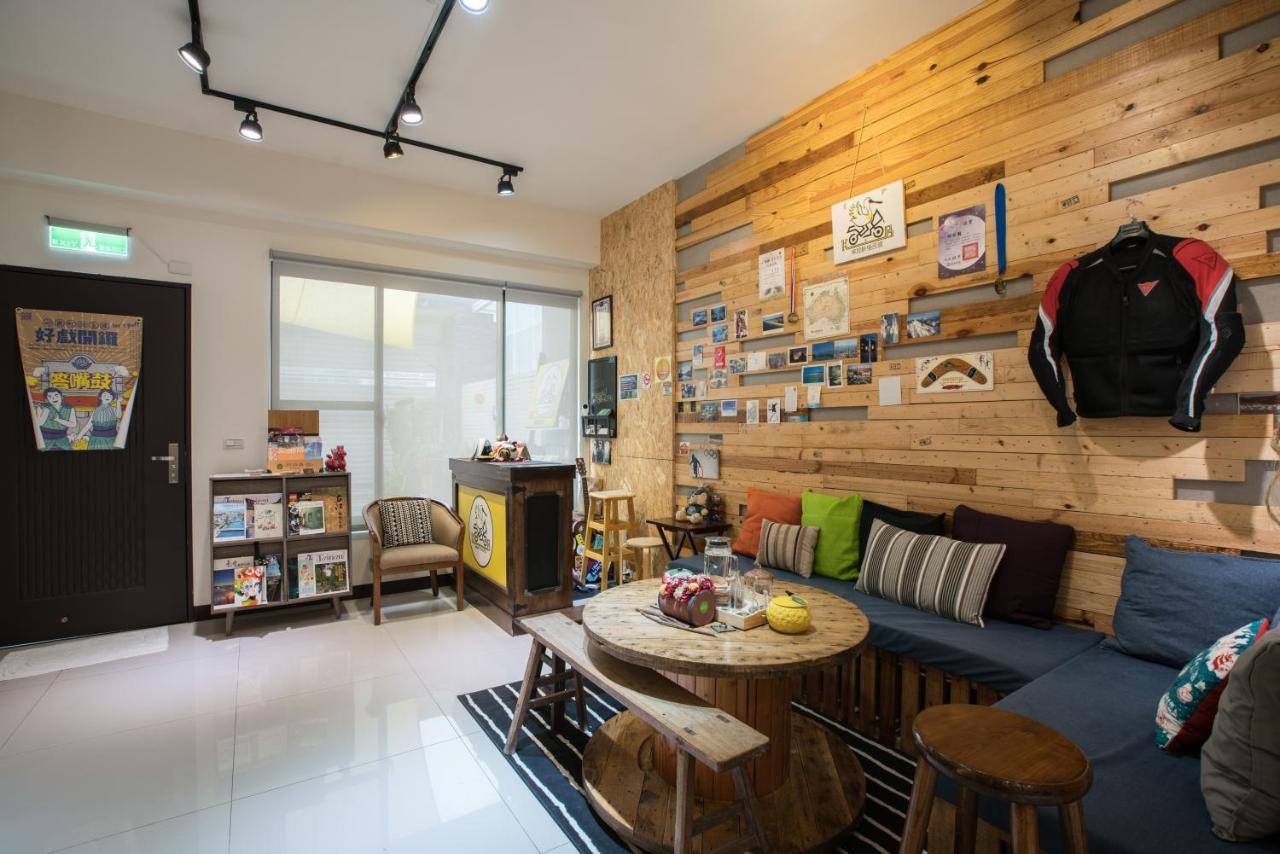 黑琵軼棧湖濱旅宿 K&B Happy Hostel Tainan Buitenkant foto