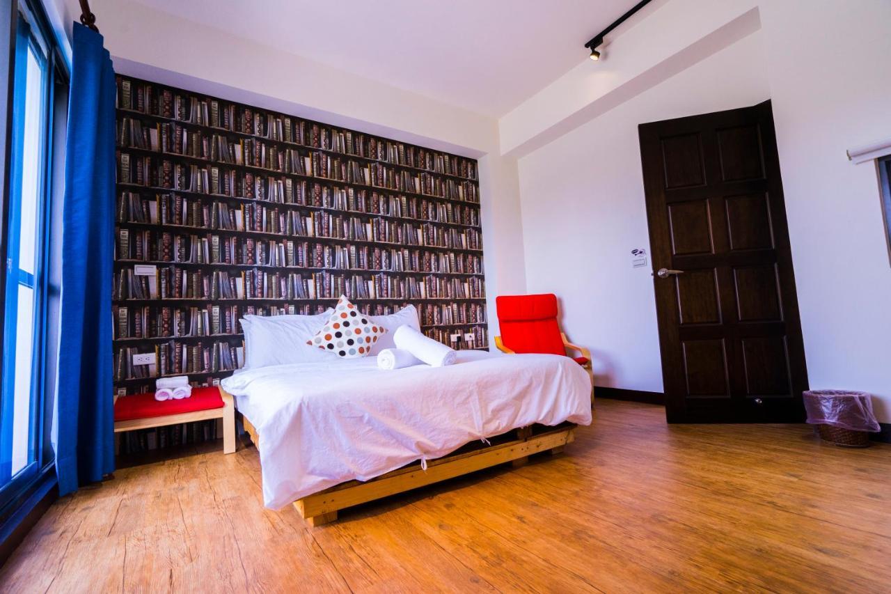 黑琵軼棧湖濱旅宿 K&B Happy Hostel Tainan Buitenkant foto