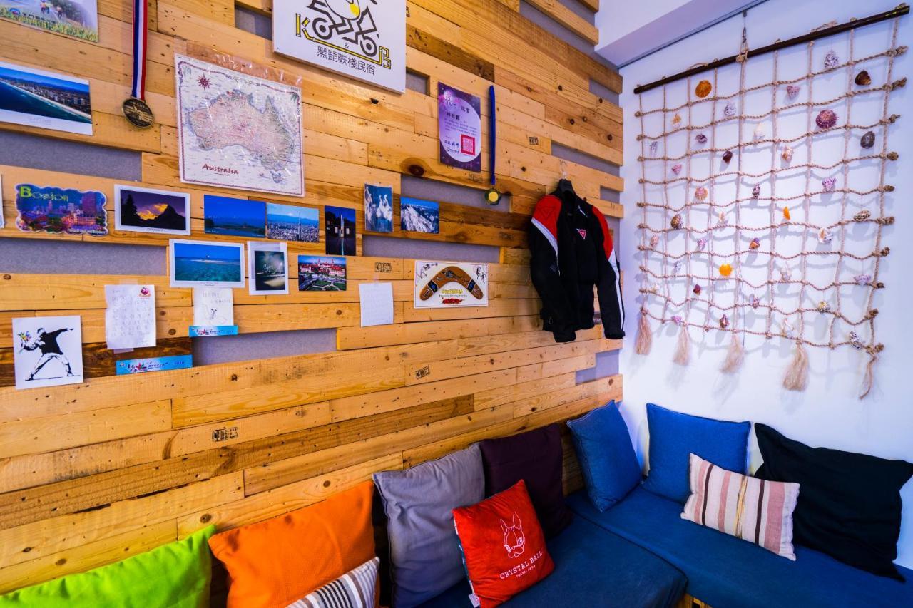 黑琵軼棧湖濱旅宿 K&B Happy Hostel Tainan Buitenkant foto