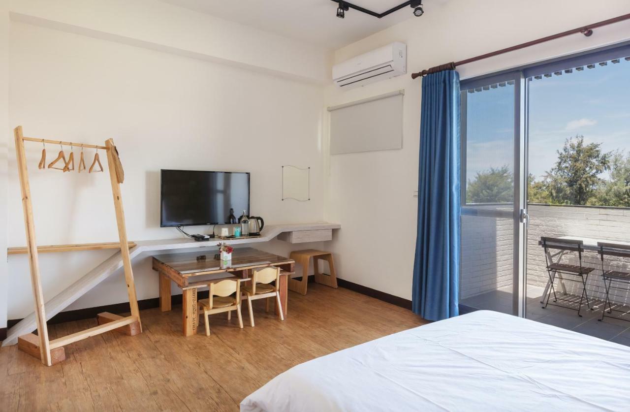 黑琵軼棧湖濱旅宿 K&B Happy Hostel Tainan Buitenkant foto